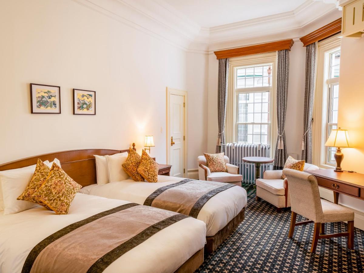 Comfy Lodge or Restful Cottage Twin Room